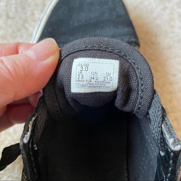 Vans Children’s Old Skool V Pattern‎ Camo Black Sneakers Size 3 - Picture 8 of 10